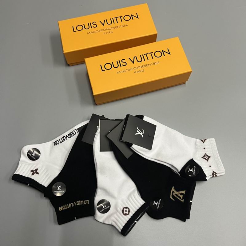 LV Socks 01